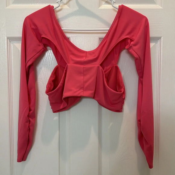 Dundas x Revolve Elowen Cropped Top in Hot Pink Size Medium - Picture 5 of 10